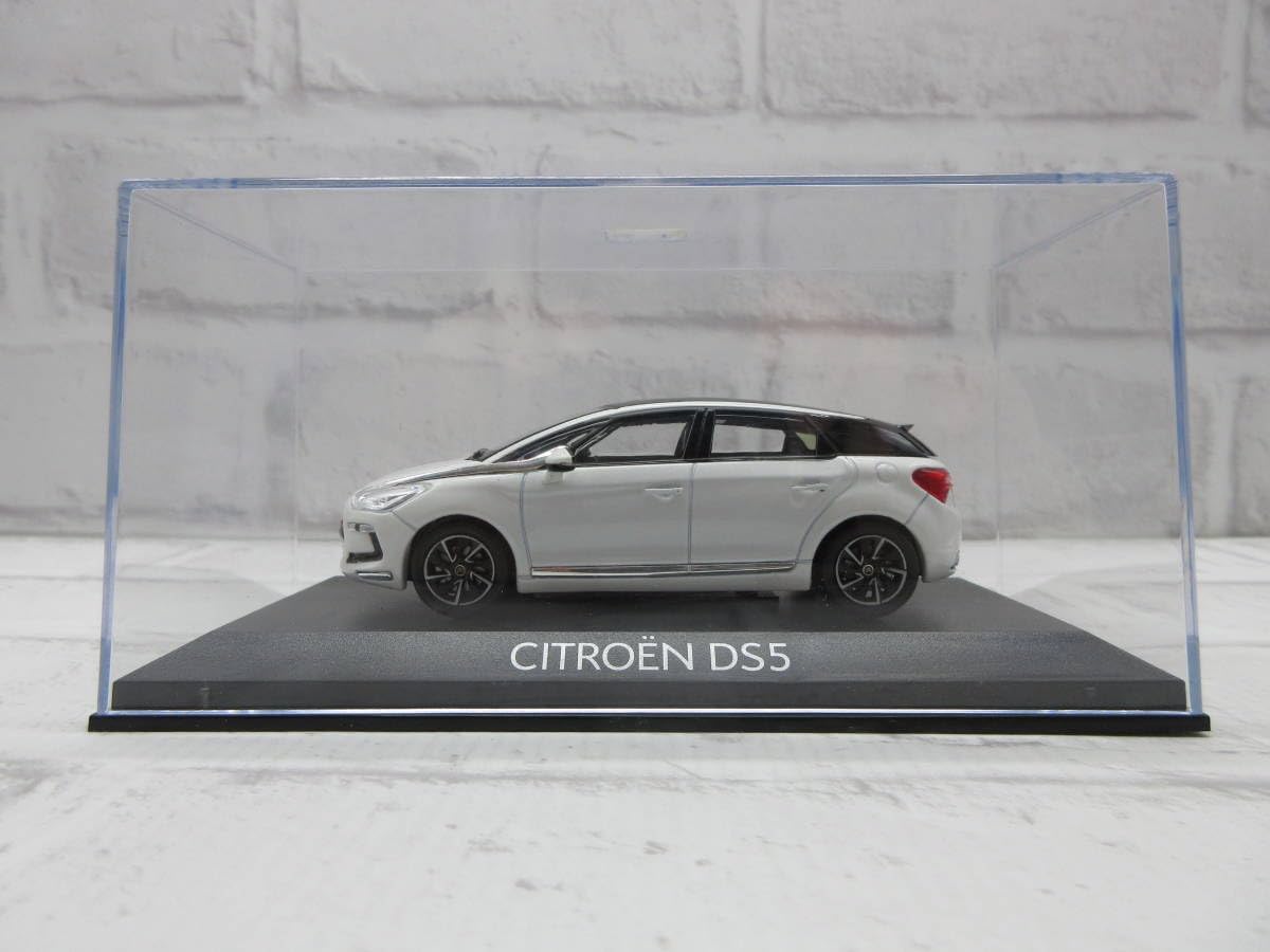 Amazon | ミニカー 1/43 シトロエン DS5 ホワイト×ブラック ディーラー